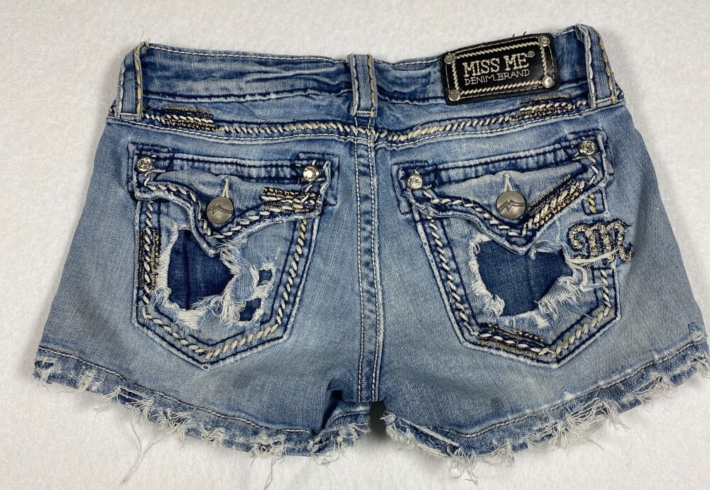 Miss Me Women's Denim Shorts Size 26 Distressed Rhinestone Fl;ap Pocket Y2K